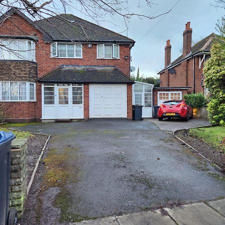 D Elmdon Homestay Shared 4 Bedrooms Birmingham Dış mekan fotoğraf