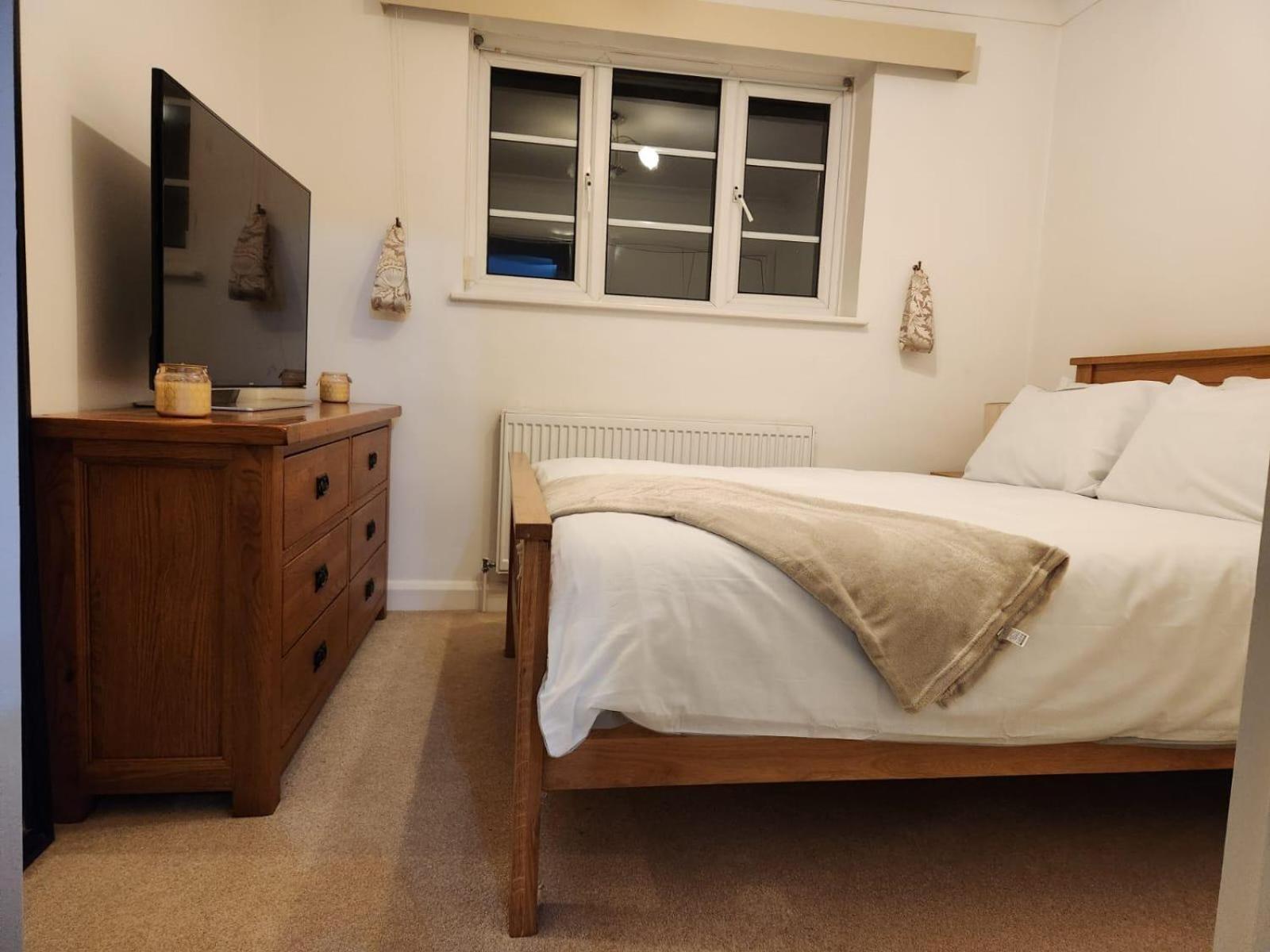 D Elmdon Homestay Shared 4 Bedrooms Birmingham Dış mekan fotoğraf
