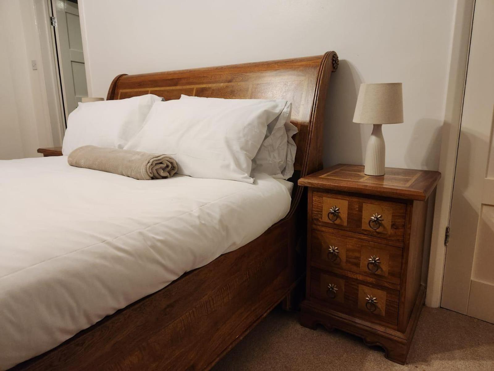 D Elmdon Homestay Shared 4 Bedrooms Birmingham Dış mekan fotoğraf