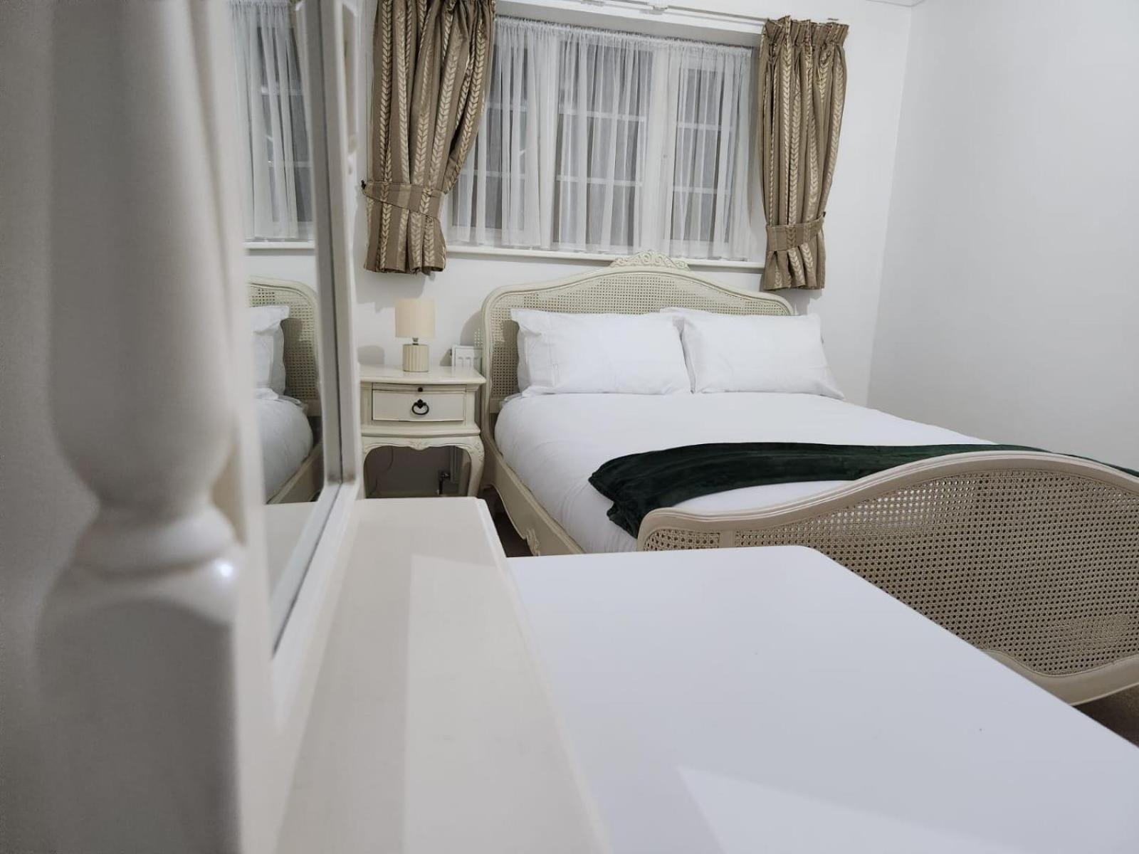 D Elmdon Homestay Shared 4 Bedrooms Birmingham Dış mekan fotoğraf