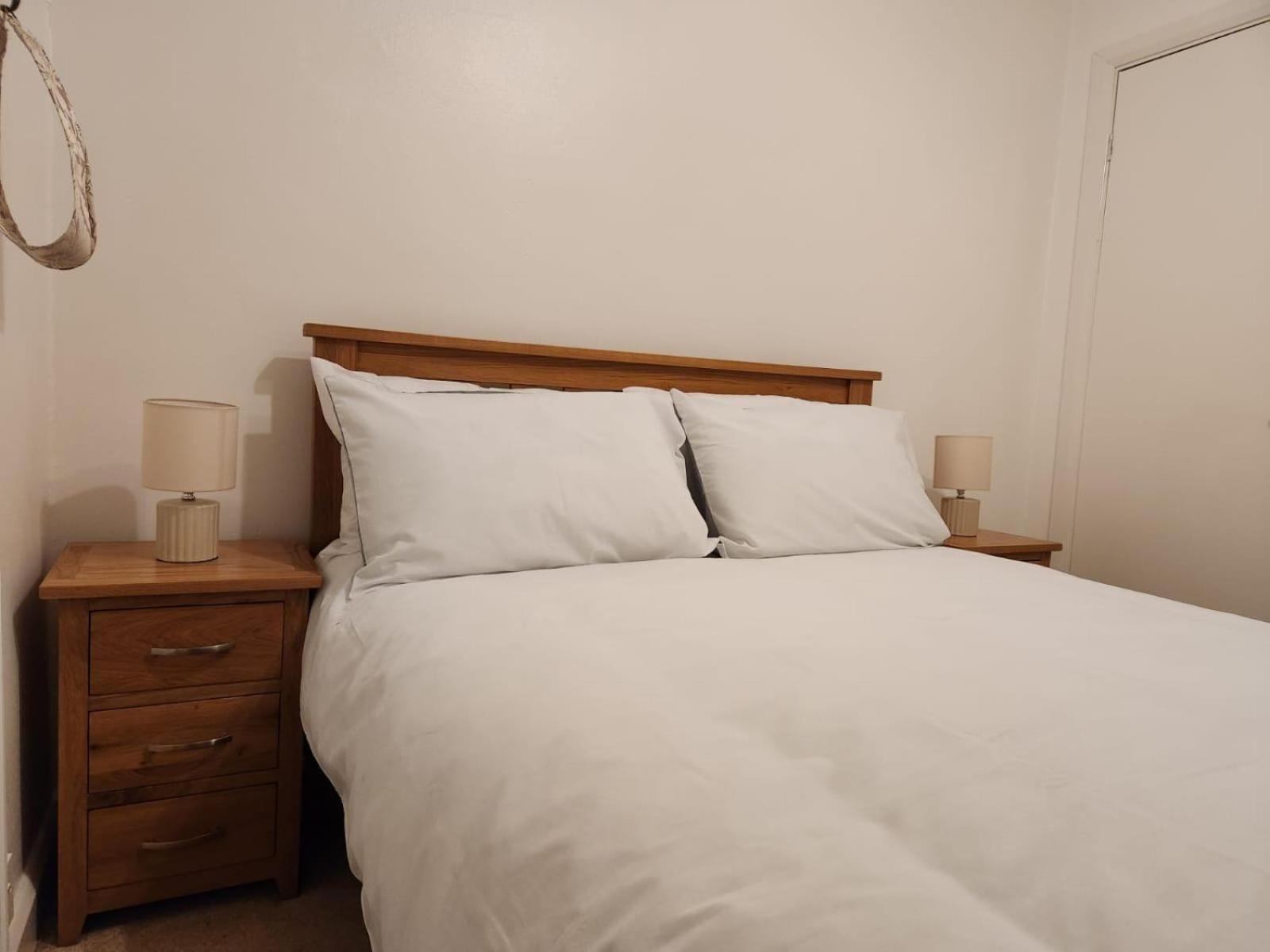D Elmdon Homestay Shared 4 Bedrooms Birmingham Dış mekan fotoğraf
