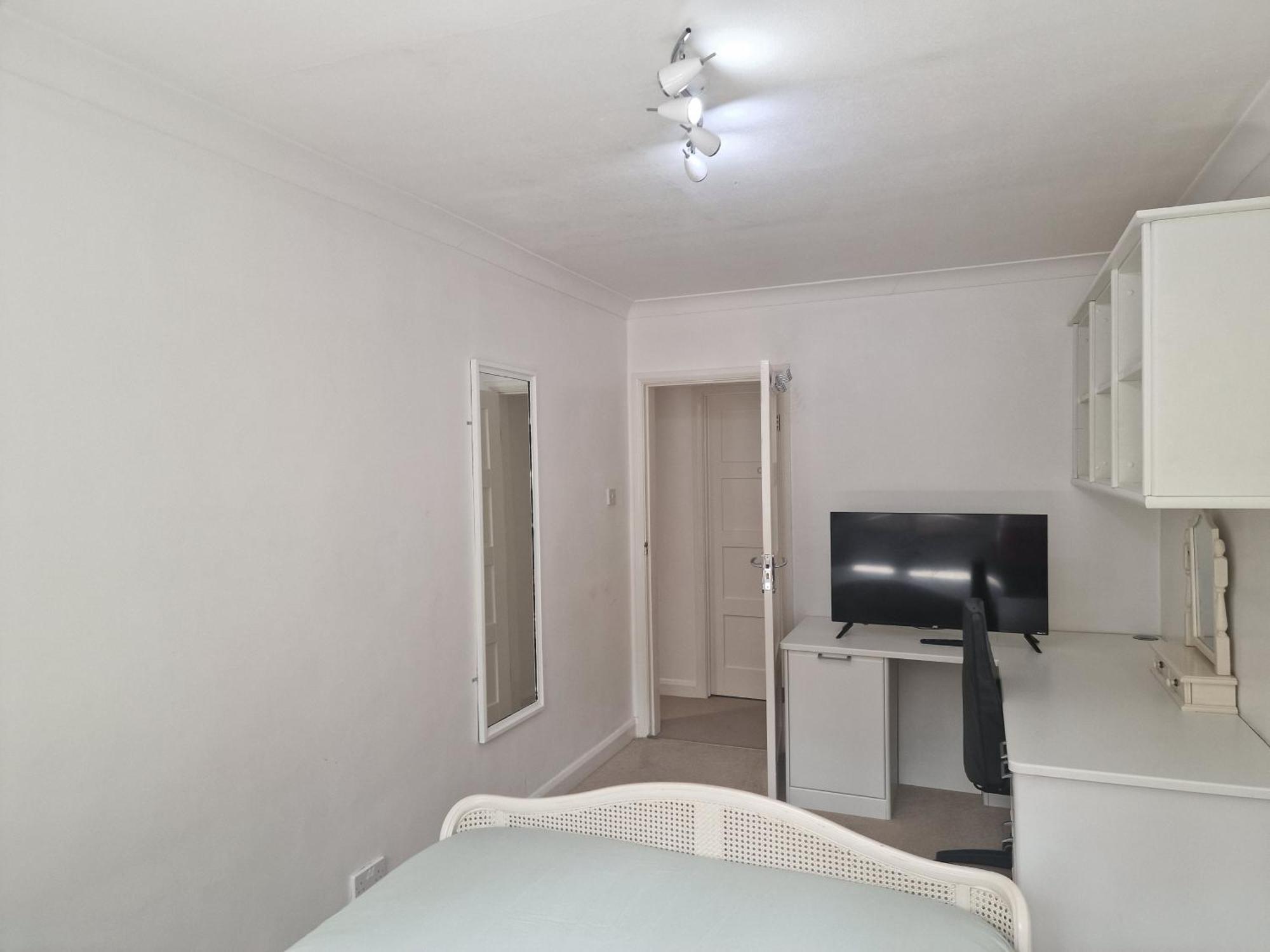 D Elmdon Homestay Shared 4 Bedrooms Birmingham Dış mekan fotoğraf