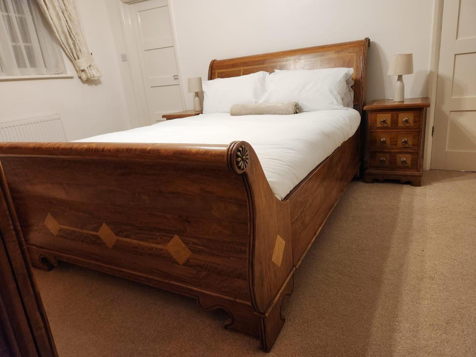 D Elmdon Homestay Shared 4 Bedrooms Birmingham Dış mekan fotoğraf